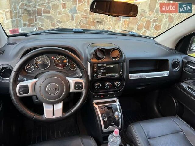 Сірий Джип Compass, об'ємом двигуна 2.36 л та пробігом 208 тис. км за 9800 $, фото 42 на Automoto.ua