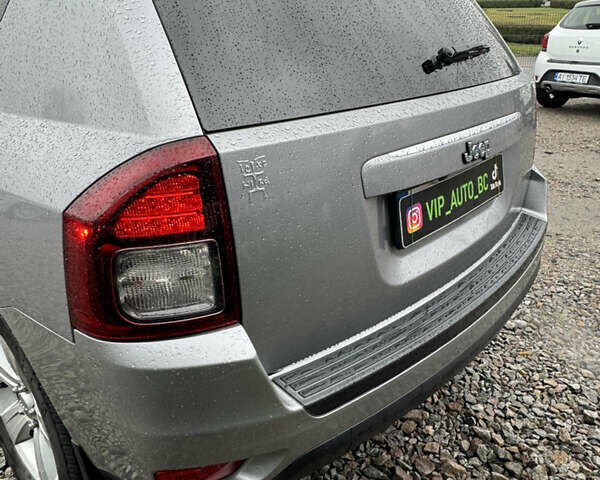 Сірий Джип Compass, об'ємом двигуна 2 л та пробігом 125 тис. км за 11200 $, фото 7 на Automoto.ua