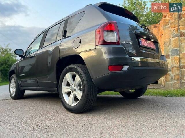 Сірий Джип Compass, об'ємом двигуна 2.36 л та пробігом 208 тис. км за 9800 $, фото 9 на Automoto.ua