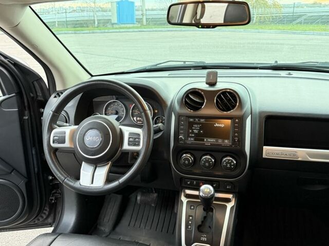 Серый Джип Компас, объемом двигателя 2.4 л и пробегом 95 тыс. км за 10999 $, фото 12 на Automoto.ua