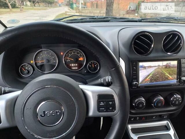 Сірий Джип Compass, об'ємом двигуна 2.4 л та пробігом 130 тис. км за 11300 $, фото 3 на Automoto.ua