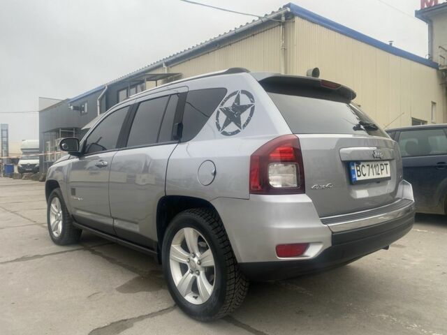 Серый Джип Компас, объемом двигателя 2.4 л и пробегом 183 тыс. км за 10900 $, фото 3 на Automoto.ua