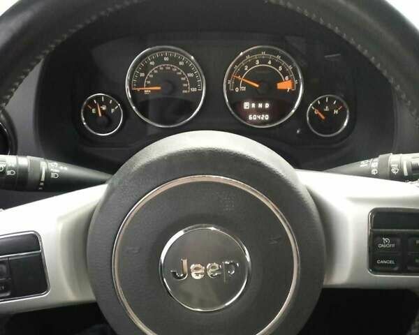 Серый Джип Компас, объемом двигателя 2.4 л и пробегом 97 тыс. км за 12000 $, фото 10 на Automoto.ua