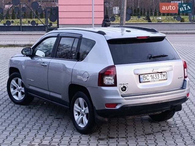 Серый Джип Компас, объемом двигателя 2.36 л и пробегом 205 тыс. км за 9450 $, фото 4 на Automoto.ua