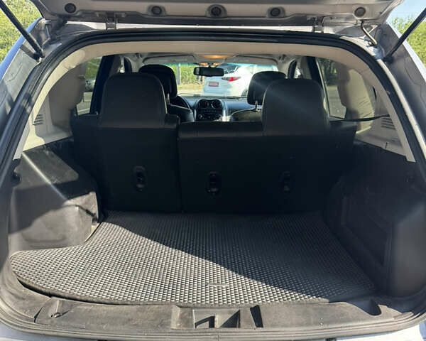 Серый Джип Компас, объемом двигателя 2.36 л и пробегом 240 тыс. км за 8000 $, фото 3 на Automoto.ua