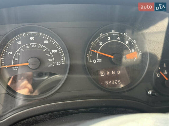 Сірий Джип Compass, об'ємом двигуна 2 л та пробігом 131 тис. км за 9300 $, фото 18 на Automoto.ua