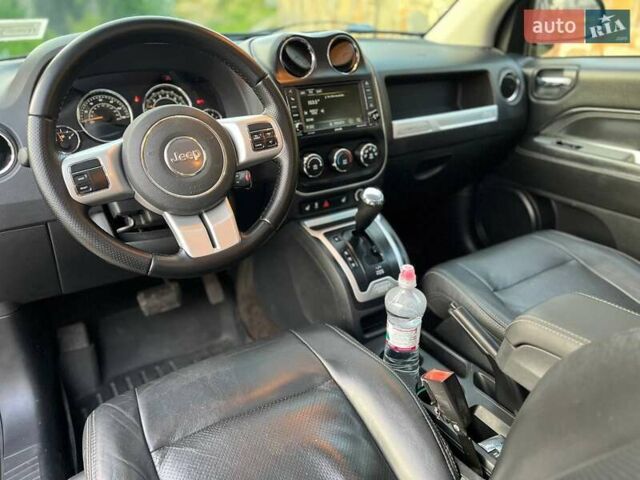 Сірий Джип Compass, об'ємом двигуна 2.36 л та пробігом 208 тис. км за 9800 $, фото 56 на Automoto.ua