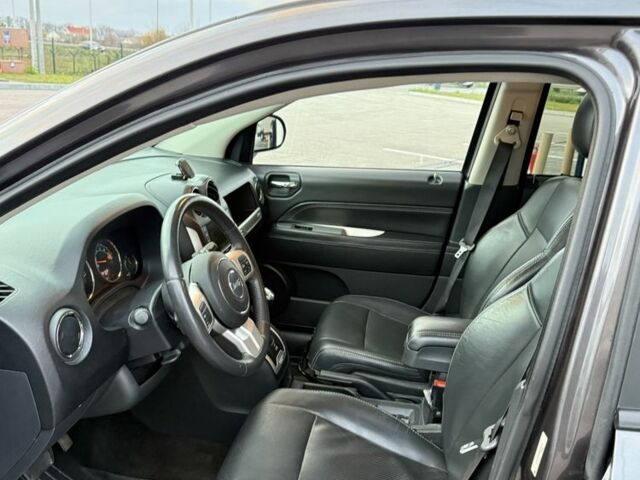 Серый Джип Компас, объемом двигателя 2.4 л и пробегом 95 тыс. км за 10999 $, фото 7 на Automoto.ua