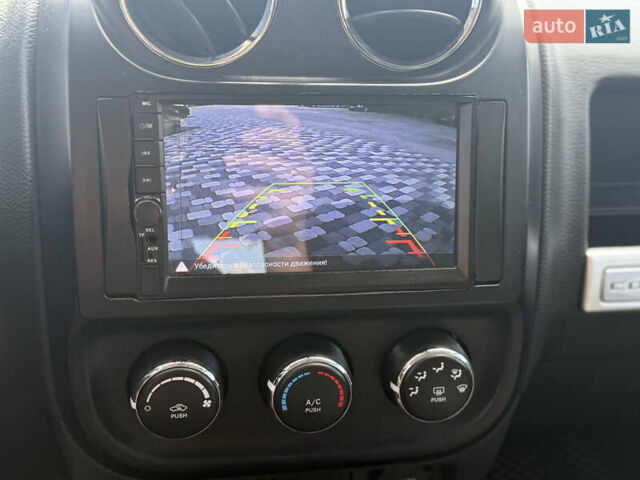 Сірий Джип Compass, об'ємом двигуна 2 л та пробігом 131 тис. км за 9300 $, фото 19 на Automoto.ua