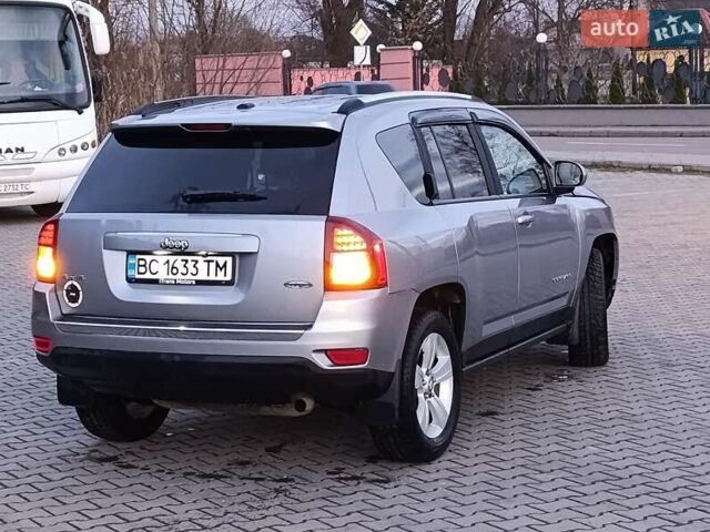 Серый Джип Компас, объемом двигателя 2.36 л и пробегом 205 тыс. км за 9450 $, фото 10 на Automoto.ua