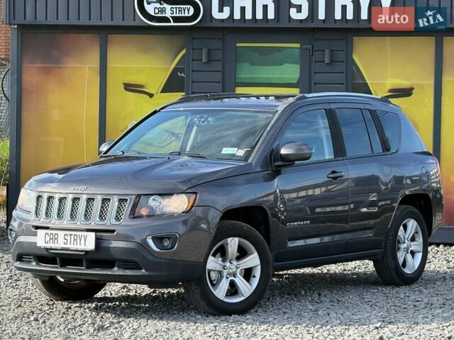 Джип Компас 2015 в Стрые на Automoto.ua Серый Джип Компас, объемом двигателя 2.4 л и пробегом 205 тыс. км за 9900 $, фото 5 на Automoto.ua