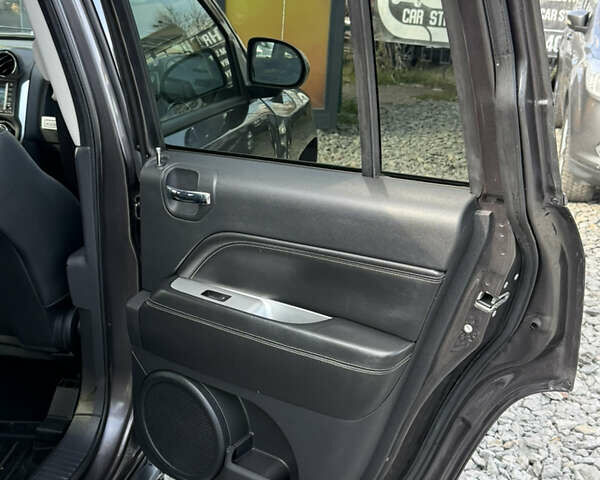 Джип Компас 2015 в Стрые на Automoto.ua Серый Джип Компас, объемом двигателя 2.4 л и пробегом 205 тыс. км за 9900 $, фото 38 на Automoto.ua