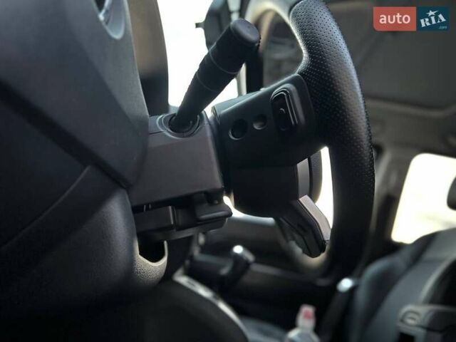 Сірий Джип Compass, об'ємом двигуна 2.36 л та пробігом 208 тис. км за 9800 $, фото 46 на Automoto.ua