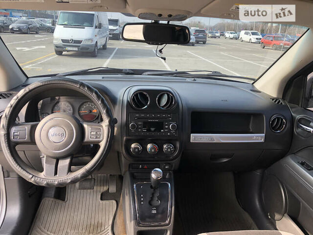 Сірий Джип Compass, об'ємом двигуна 1.97 л та пробігом 230 тис. км за 11000 $, фото 9 на Automoto.ua