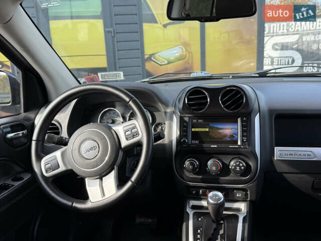 Джип Компас 2015 в Стрые на Automoto.ua Серый Джип Компас, объемом двигателя 2.4 л и пробегом 205 тыс. км за 9900 $, фото 36 на Automoto.ua