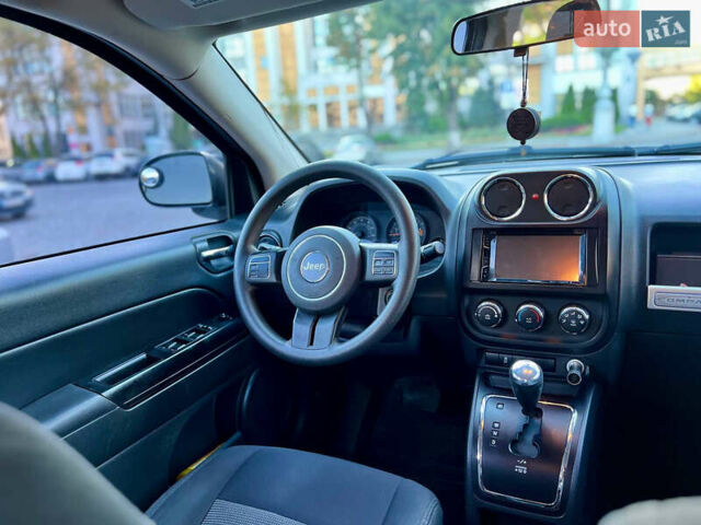 Сірий Джип Compass, об'ємом двигуна 2 л та пробігом 163 тис. км за 9300 $, фото 15 на Automoto.ua