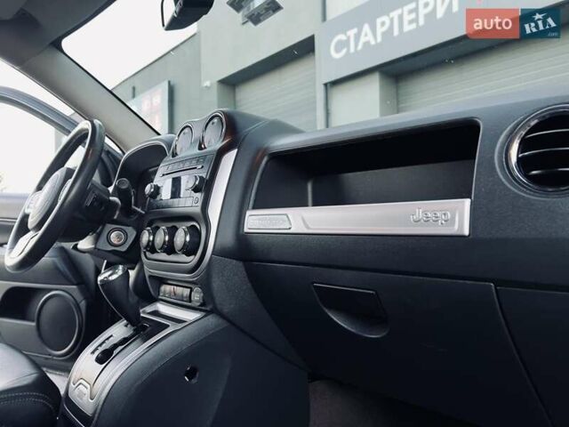 Серый Джип Компас, объемом двигателя 2.36 л и пробегом 199 тыс. км за 8999 $, фото 19 на Automoto.ua