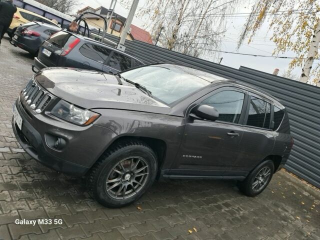 Серый Джип Компас, объемом двигателя 2.4 л и пробегом 146 тыс. км за 291 $, фото 1 на Automoto.ua