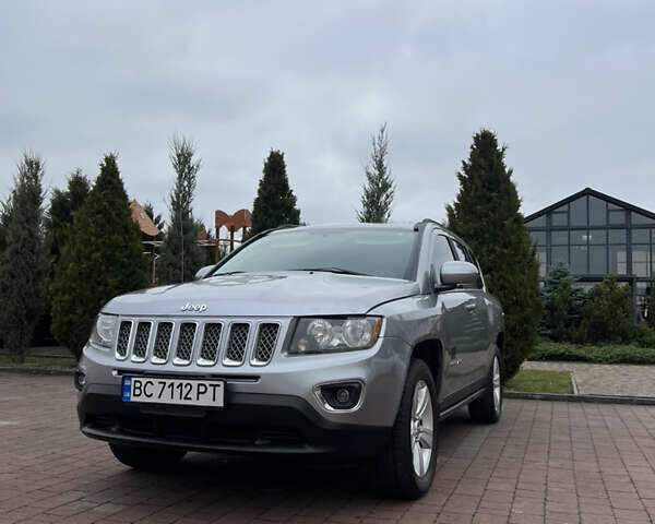 Сірий Джип Compass, об'ємом двигуна 2.36 л та пробігом 185 тис. км за 9700 $, фото 2 на Automoto.ua