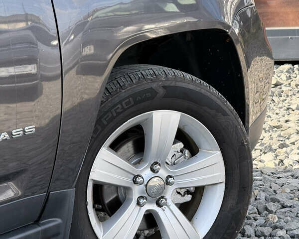 Джип Компас 2015 в Стрые на Automoto.ua Серый Джип Компас, объемом двигателя 2.4 л и пробегом 205 тыс. км за 9900 $, фото 26 на Automoto.ua