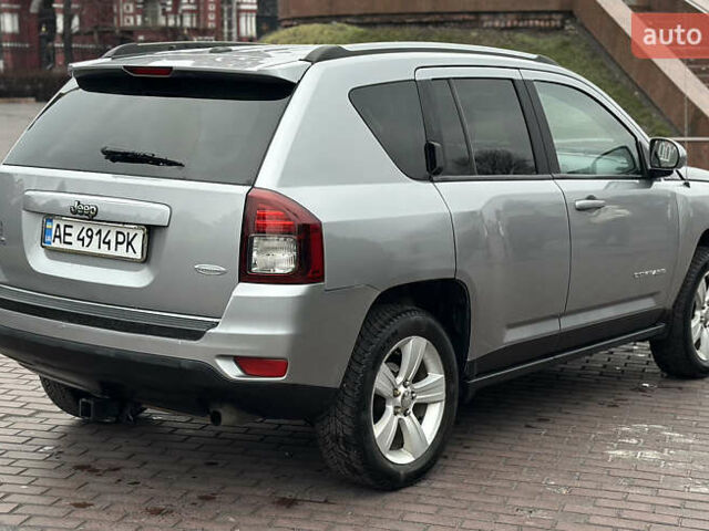 Серый Джип Компас, объемом двигателя 2.36 л и пробегом 240 тыс. км за 10500 $, фото 11 на Automoto.ua