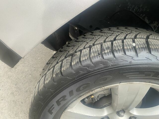 Серый Джип Компас, объемом двигателя 2.4 л и пробегом 183 тыс. км за 10300 $, фото 5 на Automoto.ua