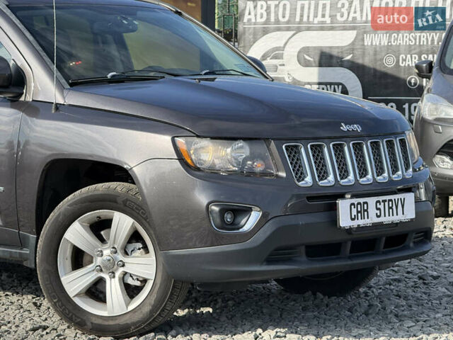 Джип Компас 2015 в Стрые на Automoto.ua Серый Джип Компас, объемом двигателя 2.4 л и пробегом 205 тыс. км за 9900 $, фото 11 на Automoto.ua
