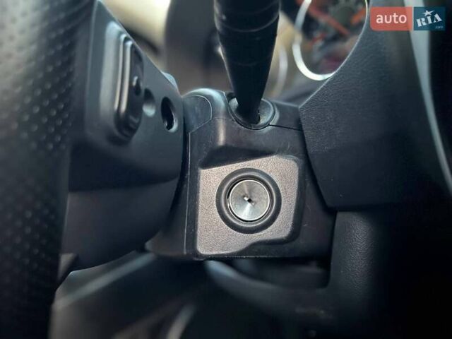 Сірий Джип Compass, об'ємом двигуна 2.36 л та пробігом 208 тис. км за 9800 $, фото 45 на Automoto.ua