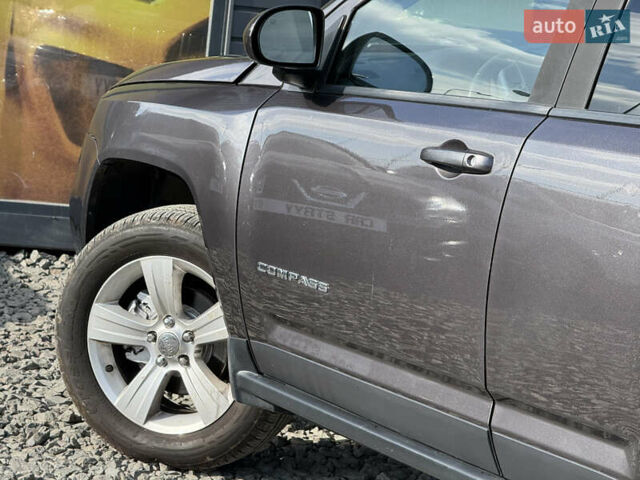 Джип Компас 2015 в Стрые на Automoto.ua Серый Джип Компас, объемом двигателя 2.4 л и пробегом 205 тыс. км за 9900 $, фото 18 на Automoto.ua