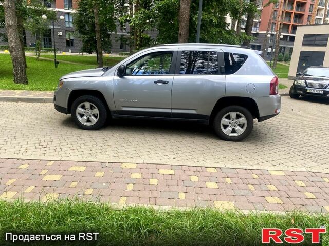 Серый Джип Компас, объемом двигателя 2.4 л и пробегом 105 тыс. км за 9500 $, фото 1 на Automoto.ua