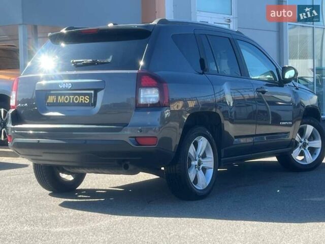 Сірий Джип Compass, об'ємом двигуна 2.36 л та пробігом 113 тис. км за 10900 $, фото 1 на Automoto.ua