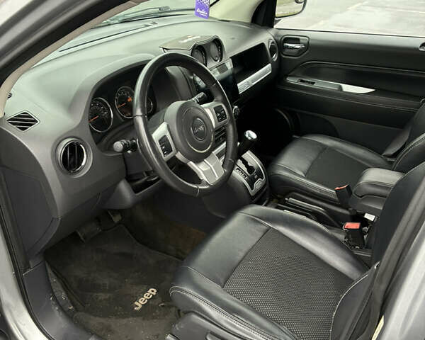 Серый Джип Компас, объемом двигателя 2.36 л и пробегом 189 тыс. км за 10700 $, фото 10 на Automoto.ua