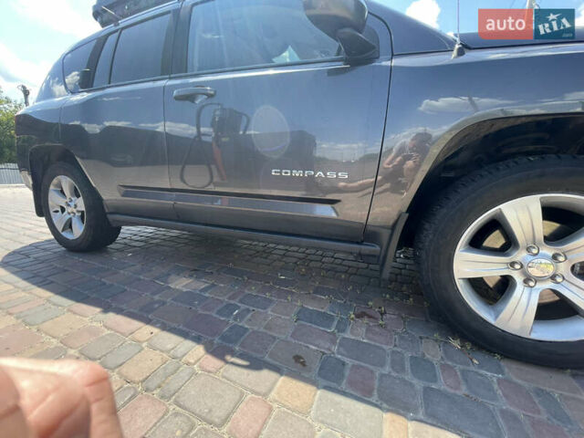 Сірий Джип Compass, об'ємом двигуна 2.36 л та пробігом 196 тис. км за 12500 $, фото 11 на Automoto.ua