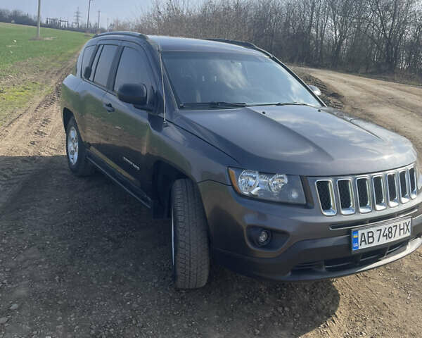 Сірий Джип Compass, об'ємом двигуна 2 л та пробігом 82 тис. км за 10500 $, фото 2 на Automoto.ua