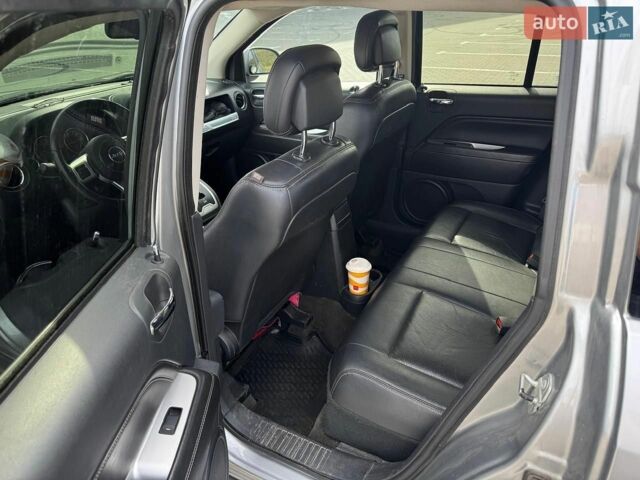 Сірий Джип Compass, об'ємом двигуна 2.36 л та пробігом 194 тис. км за 8500 $, фото 18 на Automoto.ua