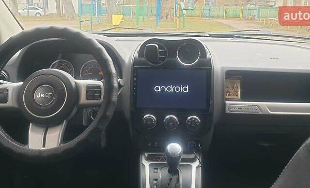 Серый Джип Компас, объемом двигателя 2.36 л и пробегом 140 тыс. км за 10555 $, фото 4 на Automoto.ua