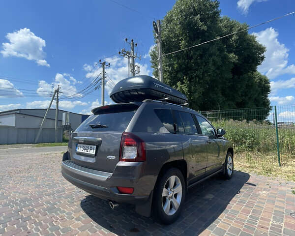 Сірий Джип Compass, об'ємом двигуна 2.36 л та пробігом 196 тис. км за 12500 $, фото 6 на Automoto.ua