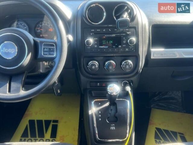 Сірий Джип Compass, об'ємом двигуна 2.36 л та пробігом 113 тис. км за 10900 $, фото 41 на Automoto.ua