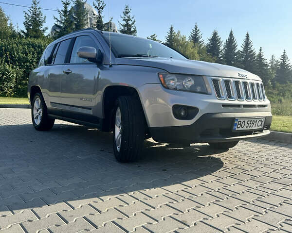 Серый Джип Компас, объемом двигателя 2.36 л и пробегом 183 тыс. км за 11100 $, фото 5 на Automoto.ua