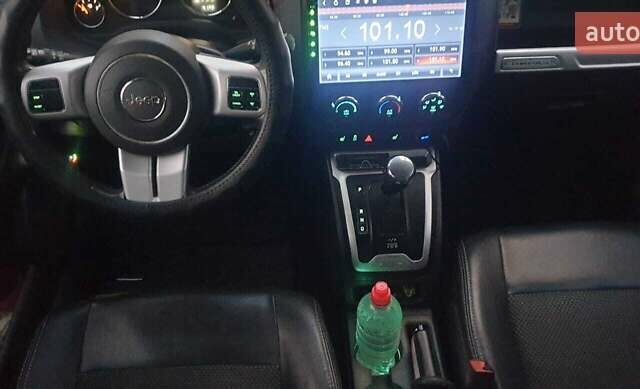 Серый Джип Компас, объемом двигателя 2.36 л и пробегом 140 тыс. км за 10555 $, фото 8 на Automoto.ua