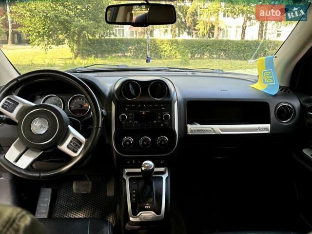 Серый Джип Компас, объемом двигателя 2.36 л и пробегом 125 тыс. км за 11300 $, фото 8 на Automoto.ua