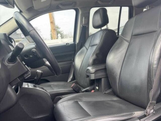 Серый Джип Компас, объемом двигателя 2.4 л и пробегом 72 тыс. км за 11800 $, фото 8 на Automoto.ua