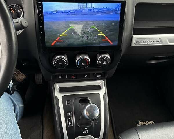 Серый Джип Компас, объемом двигателя 2.36 л и пробегом 189 тыс. км за 10700 $, фото 9 на Automoto.ua