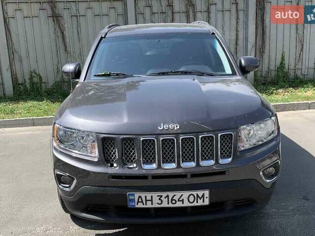 Сірий Джип Compass, об'ємом двигуна 2 л та пробігом 73 тис. км за 9600 $, фото 3 на Automoto.ua
