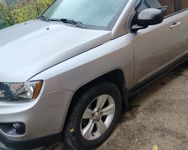 Джип Compass 2016 у Харкові на Automoto.ua Сірий Джип Compass, об'ємом двигуна 2.36 л та пробігом 160 тис. км за 12000 $, фото 9 на Automoto.ua