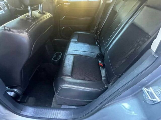 Серый Джип Компас, объемом двигателя 2.4 л и пробегом 73 тыс. км за 12800 $, фото 10 на Automoto.ua