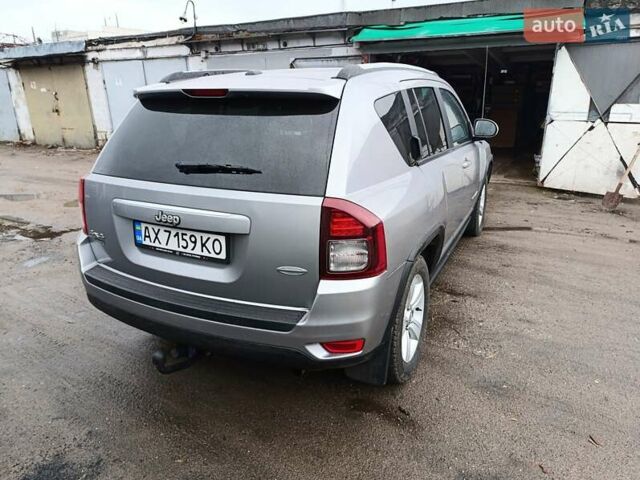 Серый Джип Компас, объемом двигателя 2.36 л и пробегом 146 тыс. км за 11900 $, фото 7 на Automoto.ua