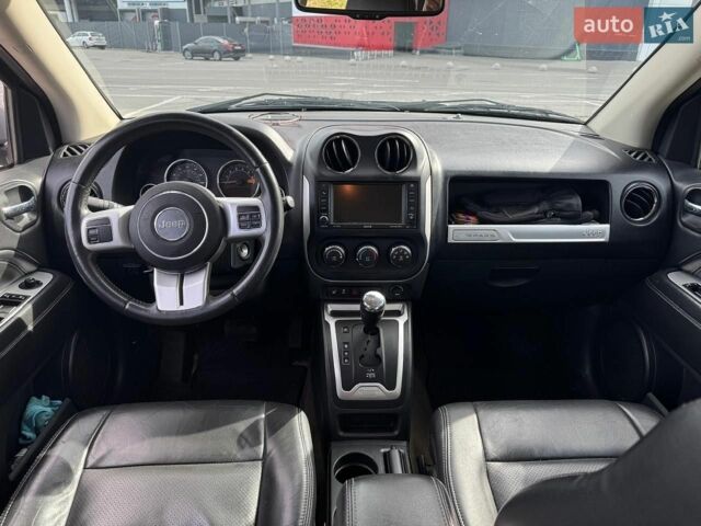 Сірий Джип Compass, об'ємом двигуна 2.36 л та пробігом 194 тис. км за 8500 $, фото 19 на Automoto.ua