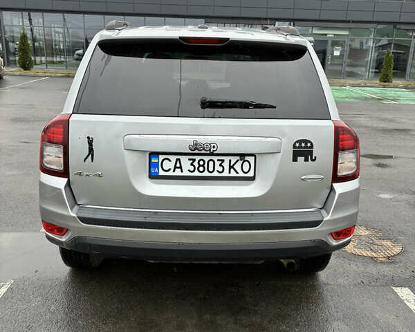 Серый Джип Компас, объемом двигателя 2.36 л и пробегом 189 тыс. км за 10700 $, фото 7 на Automoto.ua