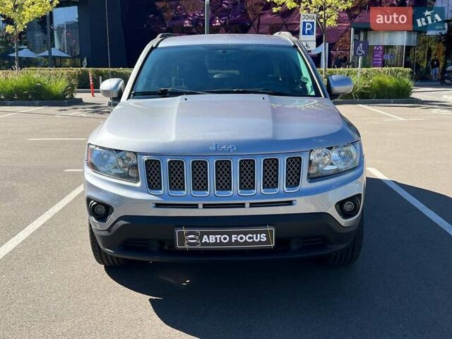Серый Джип Компас, объемом двигателя 2.36 л и пробегом 163 тыс. км за 11990 $, фото 1 на Automoto.ua